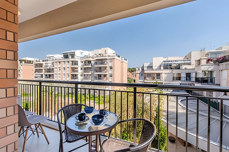 A3/202-Duplex 2Q+Ar+SPA ao lado MorumBIS-Einstein