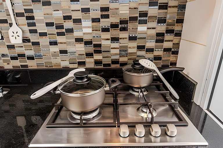 A3/202-Duplex 2Q+Ar+SPA ao lado MorumBIS-Einstein