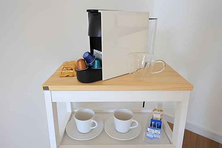 A6/404-Duplex ao lado MorumBIS Einstein c/ Jacuzzi