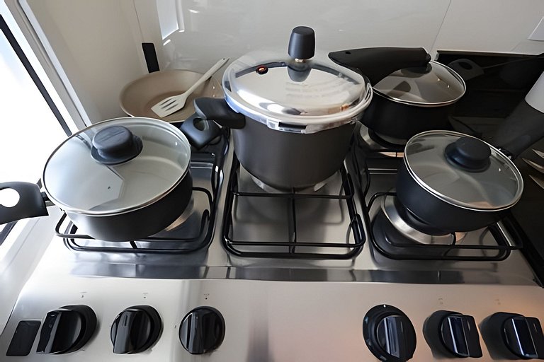 A6/404-Duplex ao lado MorumBIS Einstein c/ Jacuzzi