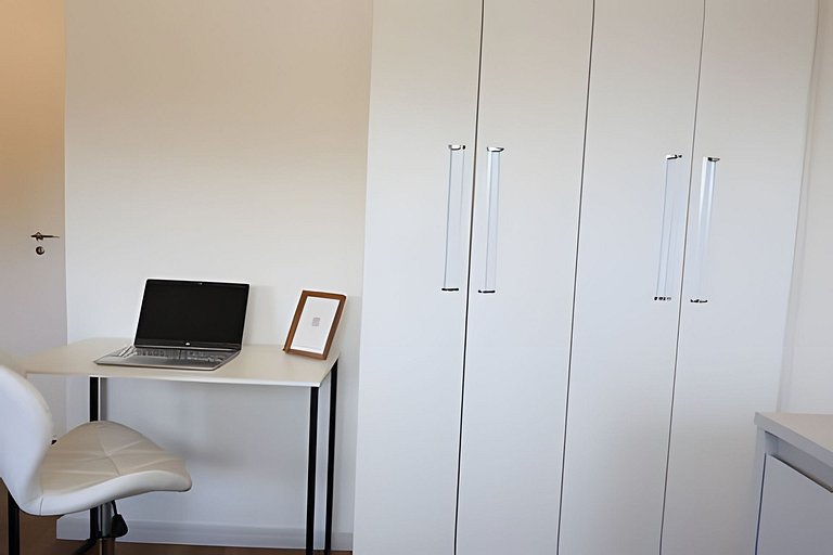 A6/404-Duplex ao lado MorumBIS Einstein c/ Jacuzzi