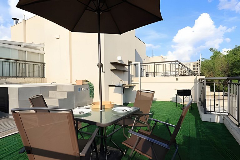 A6/404-Duplex ao lado MorumBIS Einstein c/ Jacuzzi