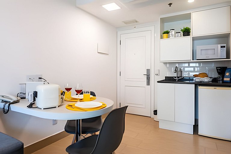 MP/1212-Flat no Mercure Pinheiros com Garagem