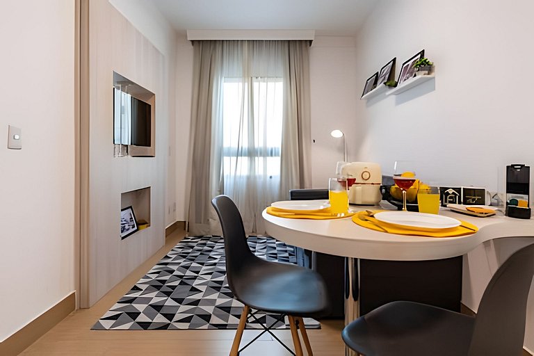 MP/1212-Flat no Mercure Pinheiros com Garagem