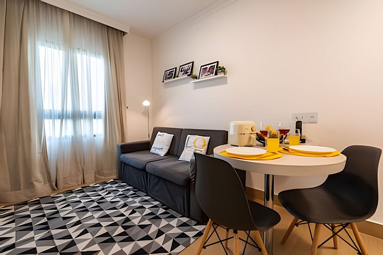 MP/1212-Flat no Mercure Pinheiros com Garagem