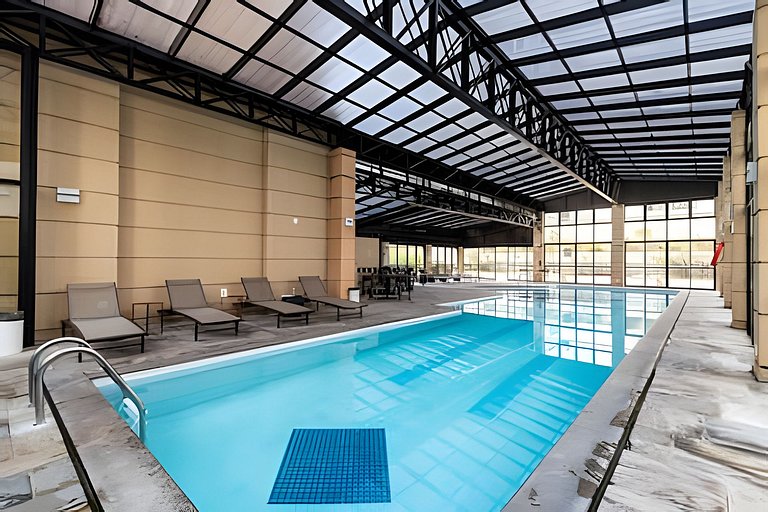 MP/1212-Flat no Mercure Pinheiros e garagem grátis