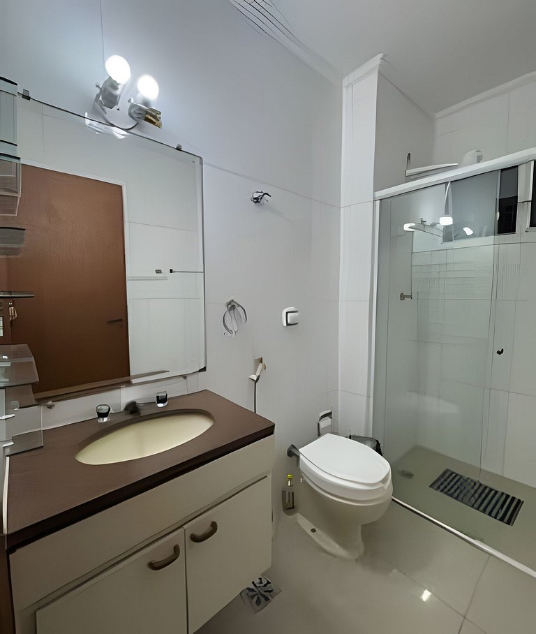 V/42-Apartamento completo na Enseada - Guarujá