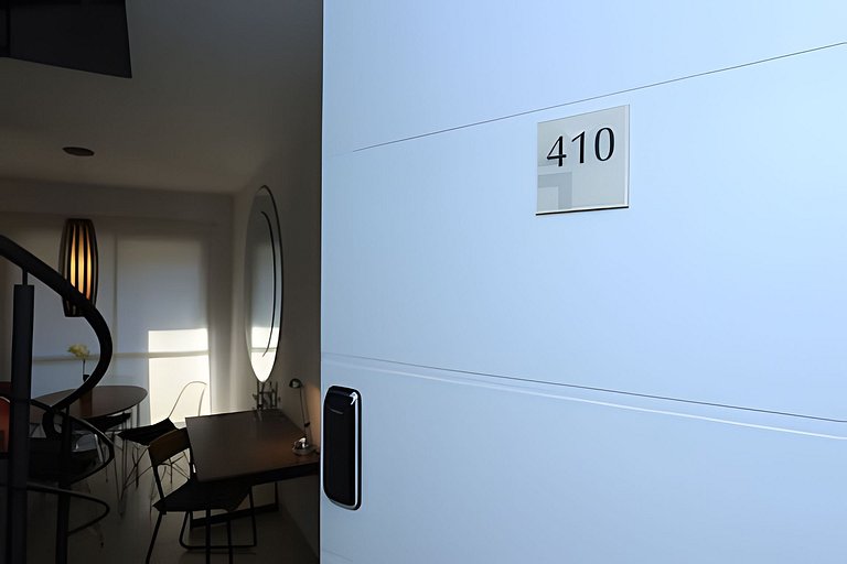 A1/410-Duplex ao lado MorumBIS Einstein c/ Jacuzzi