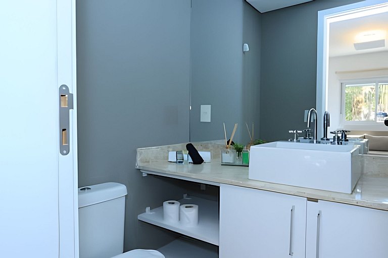 A1/410-Duplex ao lado MorumBIS Einstein c/ Jacuzzi