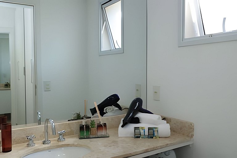 A1/410-Duplex ao lado MorumBIS Einstein c/ Jacuzzi