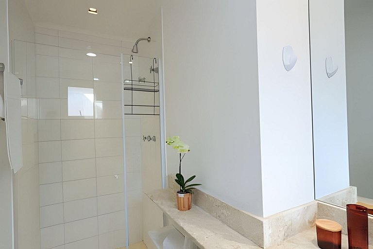 A1/410-Duplex ao lado MorumBIS Einstein c/ Jacuzzi