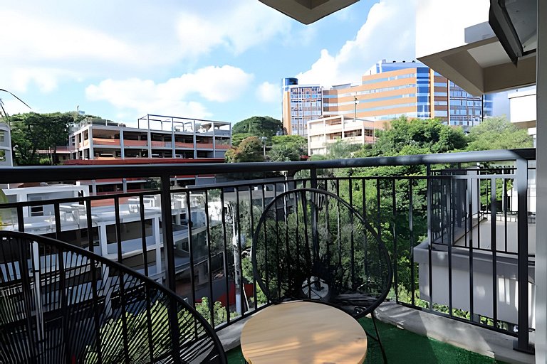 A1/410-Duplex ao lado MorumBIS Einstein c/ Jacuzzi