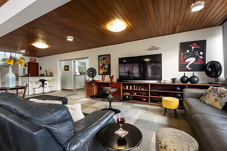 V/52-Cobertura incrível c/Jacuzzi-Enseada Guarujá