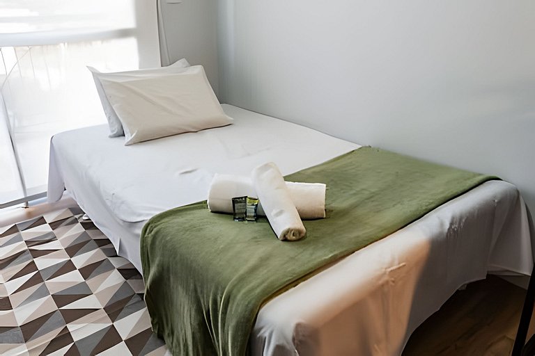 A5/G05-Apto MorumBIS e Hosp Einsten com Piscina