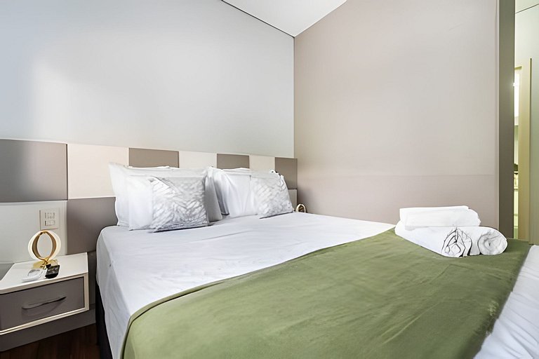 A5/G05-Apto MorumBIS e Hosp Einsten com Piscina