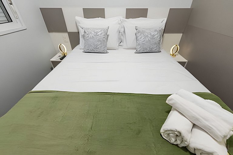 A5/G05-Apto MorumBIS e Hosp Einsten com Piscina