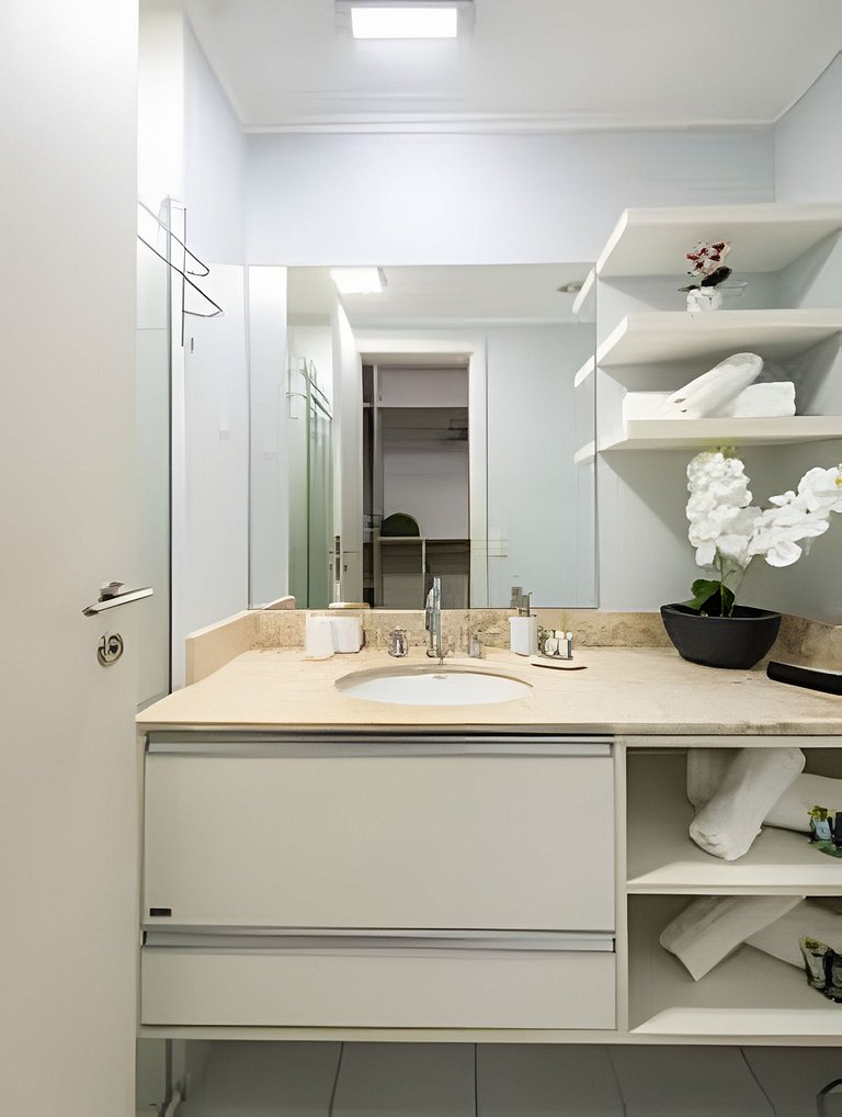 A5/G05-Apto MorumBIS e Hosp Einsten com Piscina