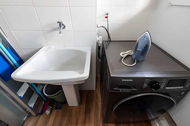 A5/G05-Apto MorumBIS e Hosp Einsten com Piscina