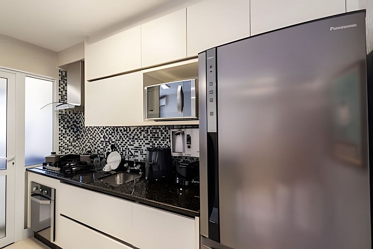 A4/102-Apt 2 quartos, A/C, 200m Einsten e MorumBIS