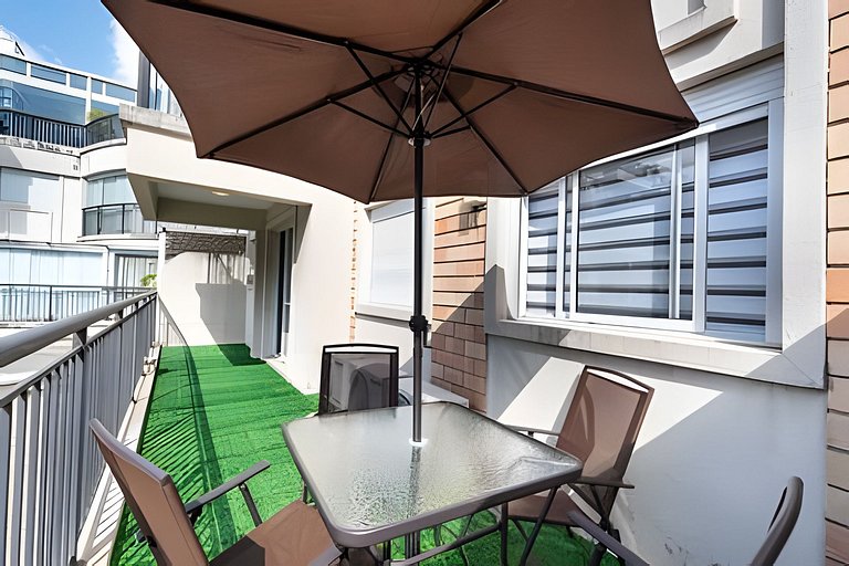 A4/102-Apt 2 quartos, A/C, 200m Einsten e MorumBIS