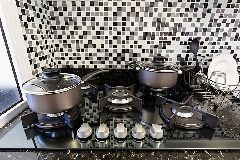 A4/102-Apt 2 quartos, A/C, 200m Einsten e MorumBIS