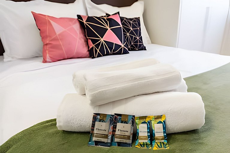 A4/102-Apt 2 quartos, A/C, 200m Einsten e MorumBIS