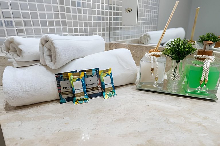 A4/102-Apt 2 quartos, A/C, 200m Einsten e MorumBIS