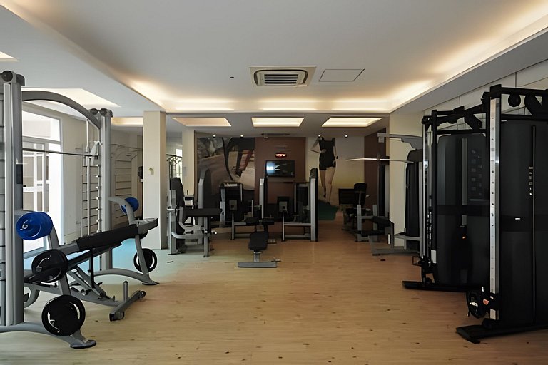 A4/102-Apt 2 quartos, A/C, 200m Einsten e MorumBIS