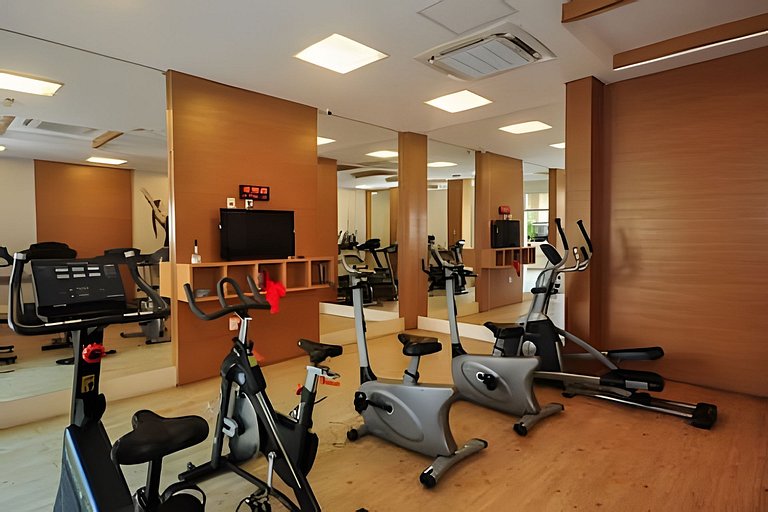 A4/102-Apt 2 quartos, A/C, 200m Einsten e MorumBIS