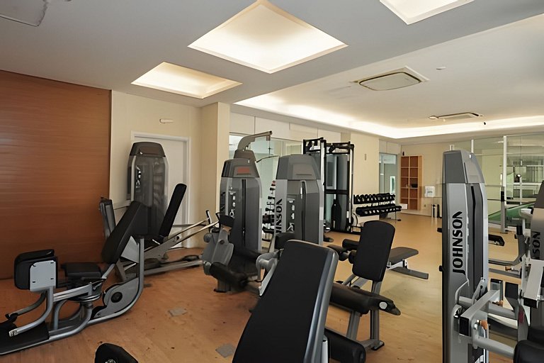 A4/102-Apt 2 quartos, A/C, 200m Einsten e MorumBIS