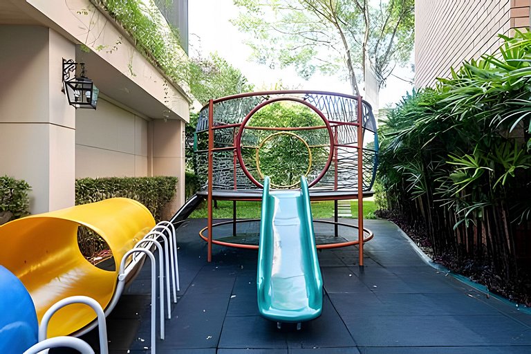 A4/102-Apt 2 quartos, A/C, 200m Einsten e MorumBIS