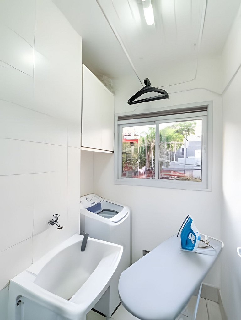 M2/104-Ao lado do Albert Einstein e MorumBIS