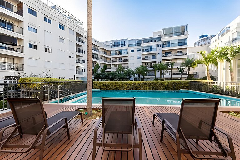 M2/104-Ao lado do Albert Einstein e MorumBIS