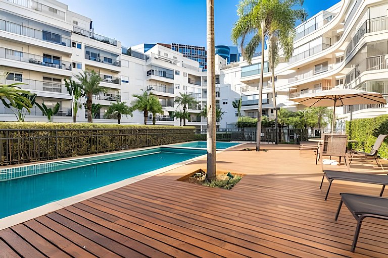 M2/104-Ao lado do Albert Einstein e MorumBIS