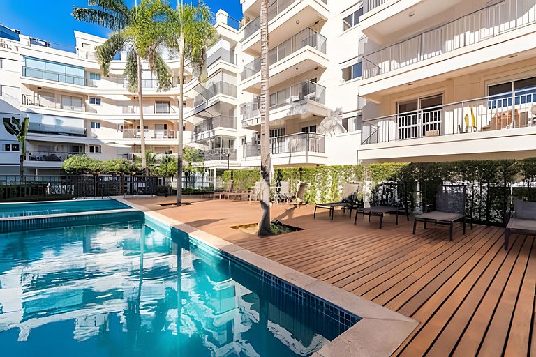 M2/104-Ao lado do Albert Einstein e MorumBIS