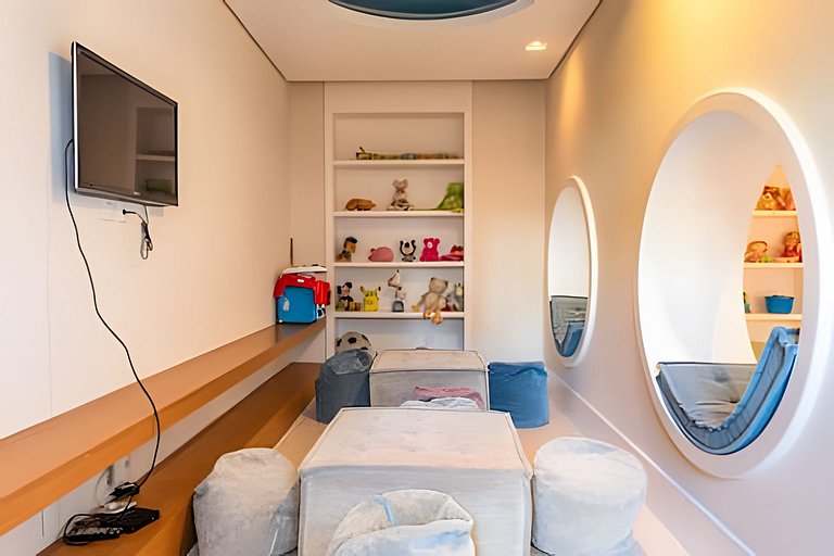 M2/104-Ao lado do Albert Einstein e MorumBIS