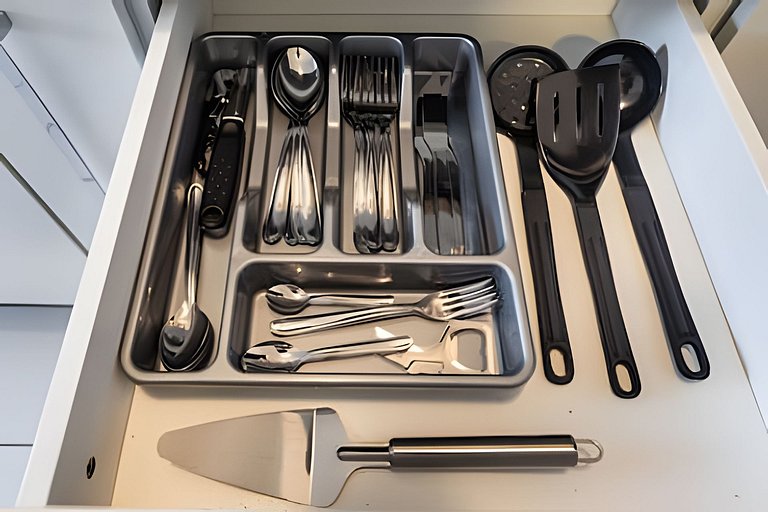 M3/206-2 quartos vista jardim garagem 200m Einsten