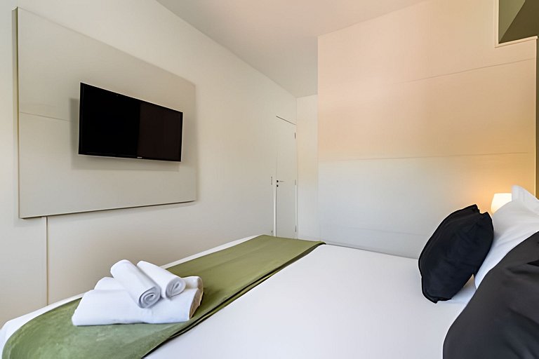 M3/206-2 quartos vista jardim garagem 200m Einsten