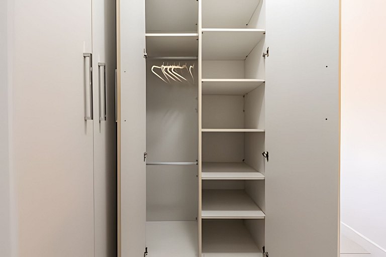 M3/206-2 quartos vista jardim garagem 200m Einsten