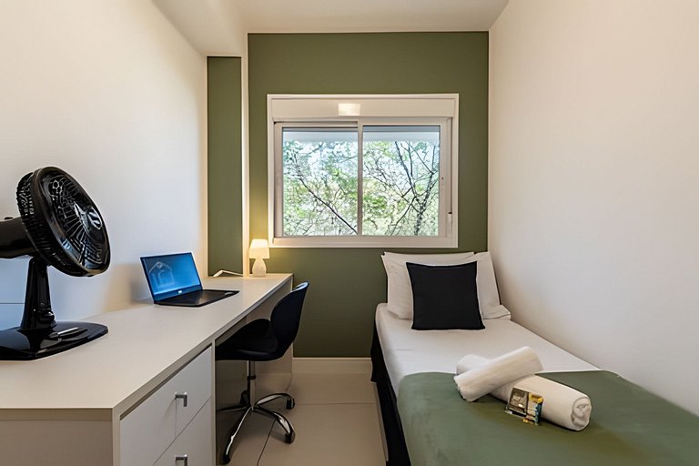 M3/206-2 quartos vista jardim garagem 200m Einsten