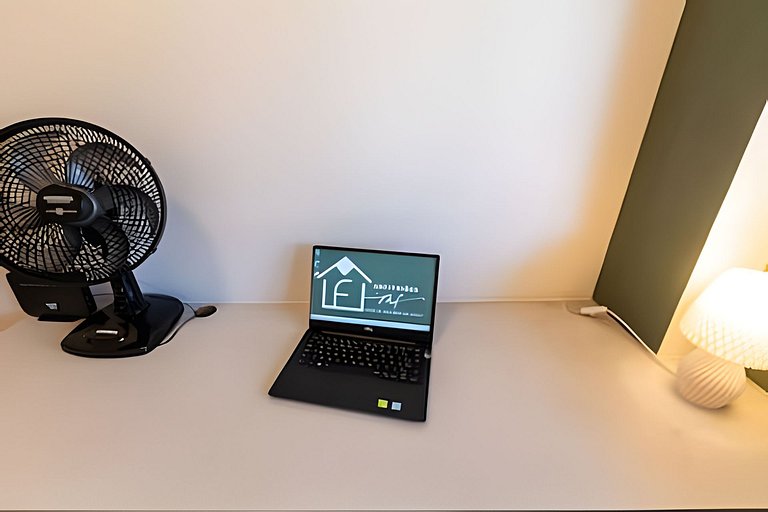 M3/206-2 quartos vista jardim garagem 200m Einsten