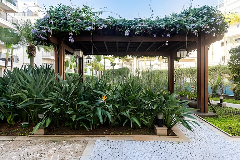 M3/206-2 quartos vista jardim garagem 200m Einsten