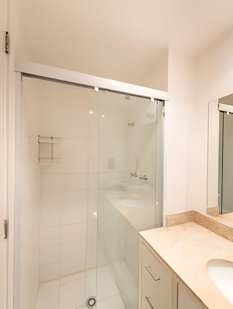 M4/302-Apartamento MorumBIS e Albert Einstein