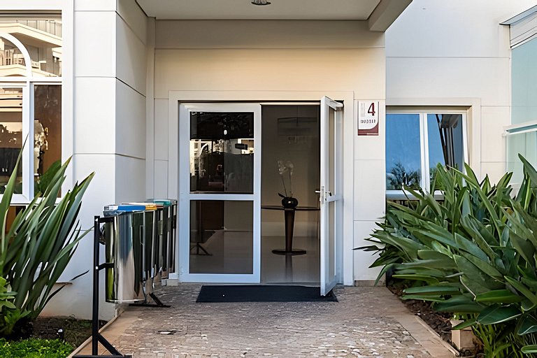 M4/302-Apartamento MorumBIS e Albert Einstein