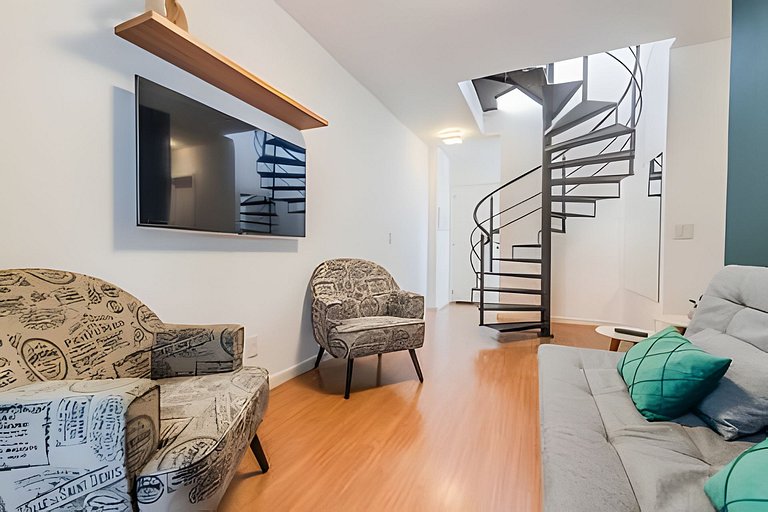 A6/412-Duplex 2 Quartos MorumBIS e Albert Einstein