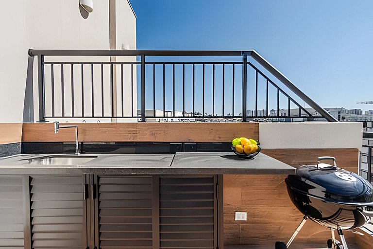 A6/412-Duplex 2 Quartos MorumBIS e Albert Einstein