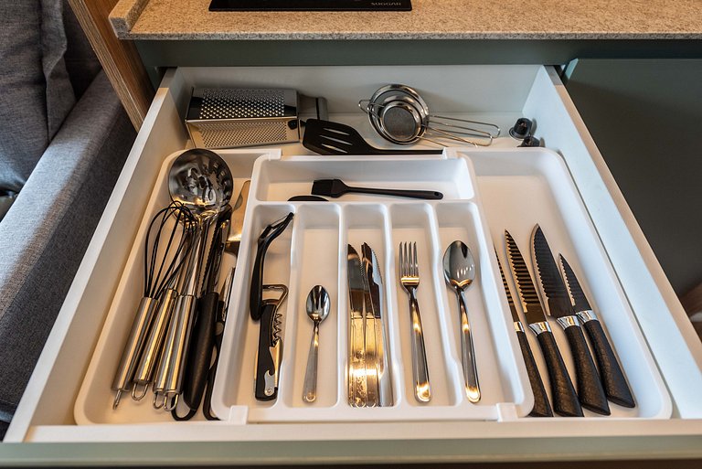 VB/612-2 min Faria Lima+Quarto pvt+A/C+Lava&Seca