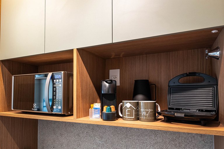 VB/612-2 min Faria Lima+Quarto pvt+A/C+Lava&Seca