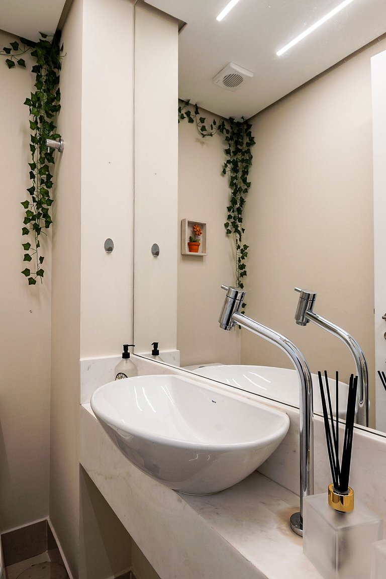 A4/208-Duplex ao lado MorumBIS e Albert Einstein