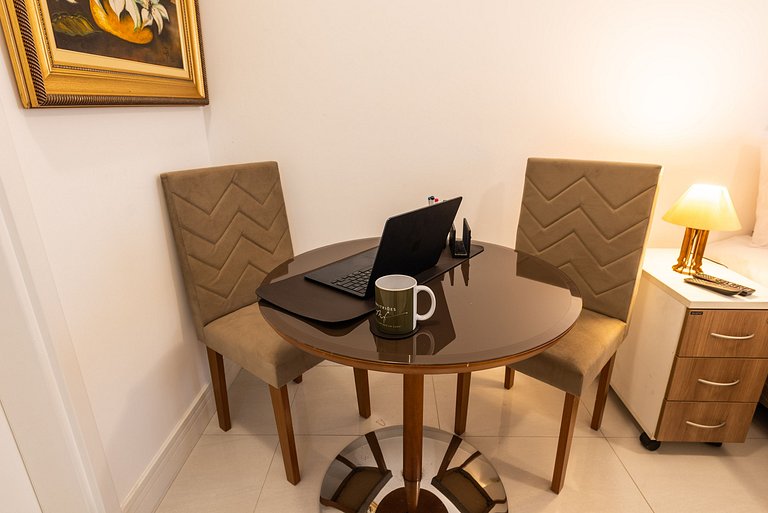 M1/103-Apto Einstein para 6 pessoas com cama King